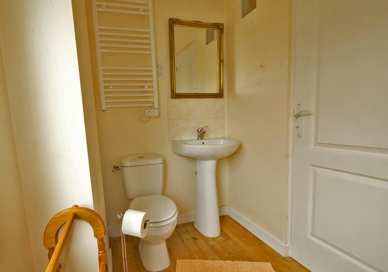 Auberge Le Canard Qui Rit Plelauff Экстерьер фото